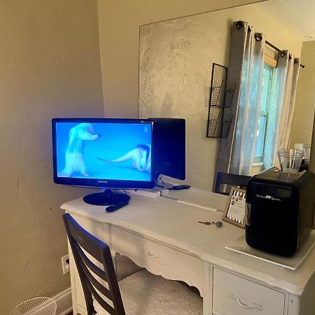 Villa Olivia Guest Rooms ฮอลลีวูด ภายนอก รูปภาพ