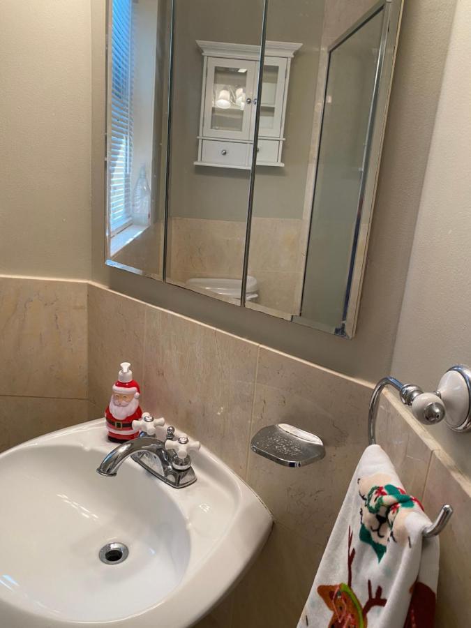 Villa Olivia Guest Rooms ฮอลลีวูด ภายนอก รูปภาพ