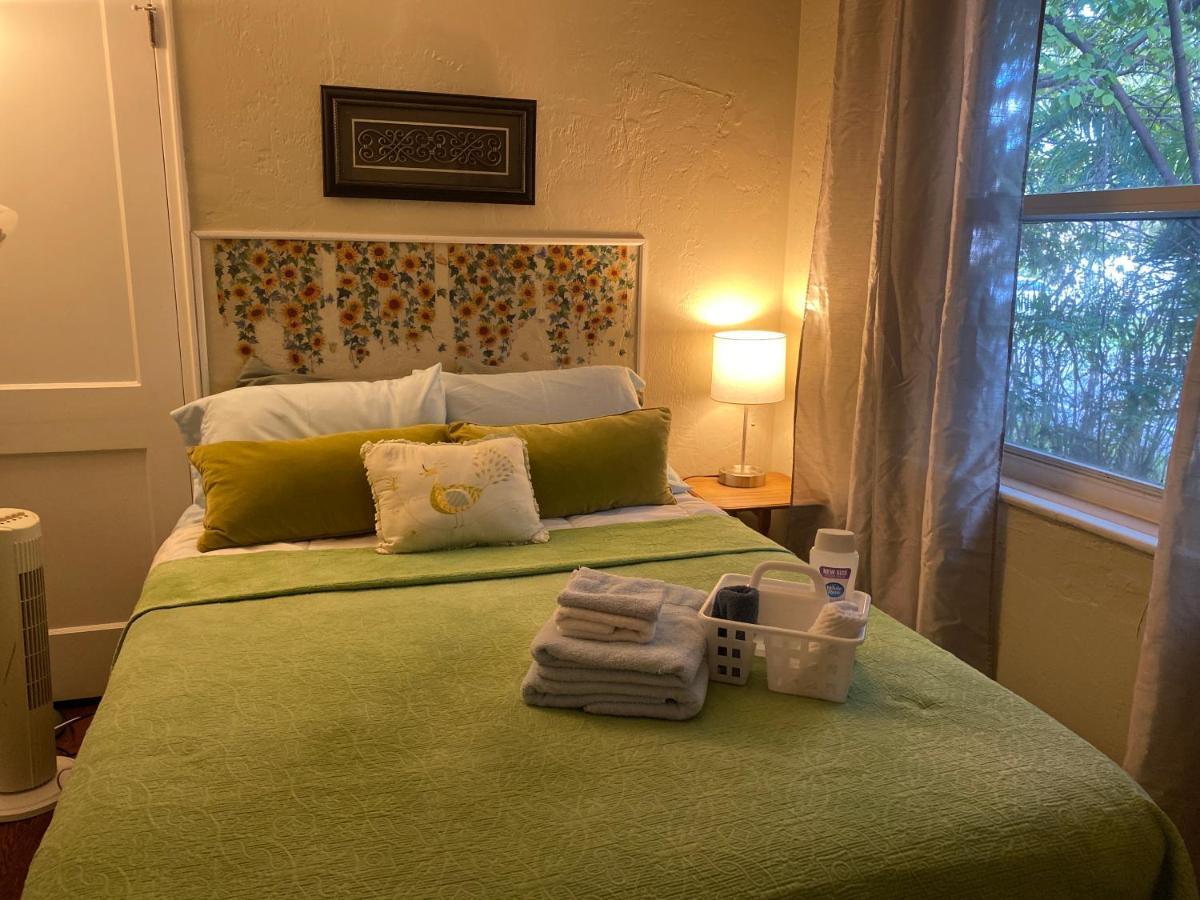 Villa Olivia Guest Rooms ฮอลลีวูด ภายนอก รูปภาพ